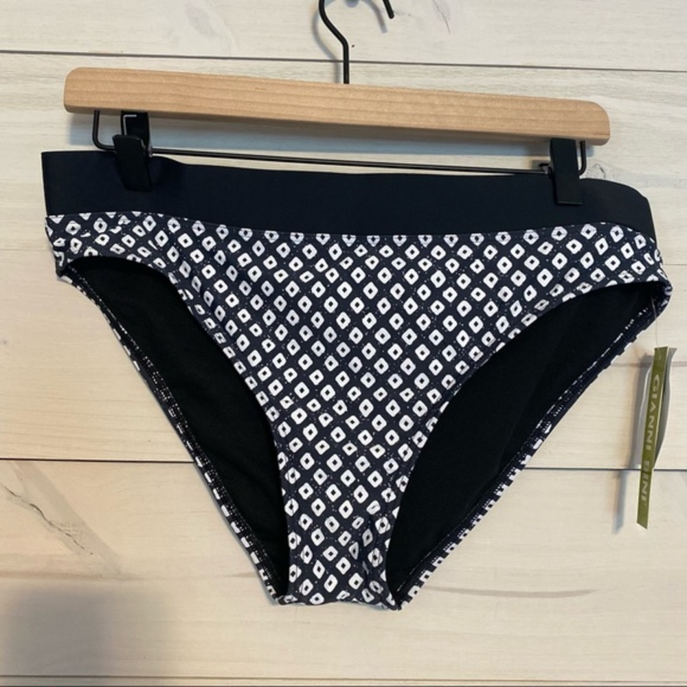 GIANNI BINI white & black geometric print bikini bottom sz L